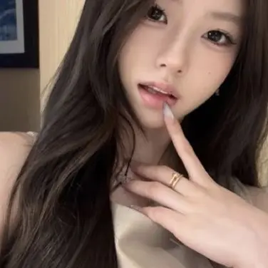 Profile image of Ava