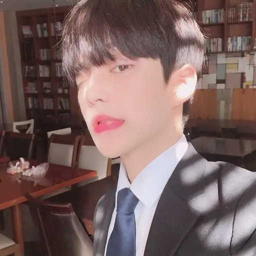 WideClay7285의 남사친 박민우