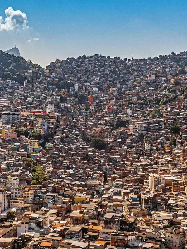 PlumPuli2193의 Infinite Favela