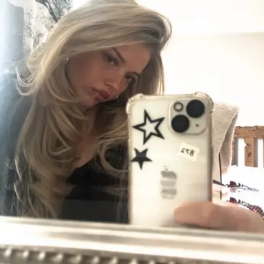 Profile image of Ava