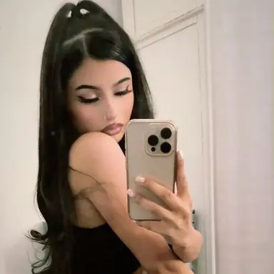 Profile image of Maddie