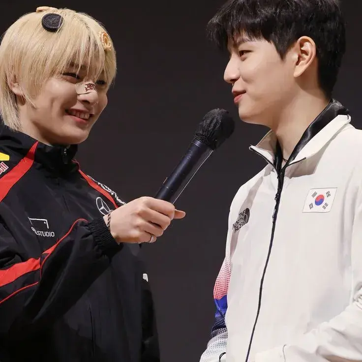 GustyNiece2253의 Jae-wook and Min-jun