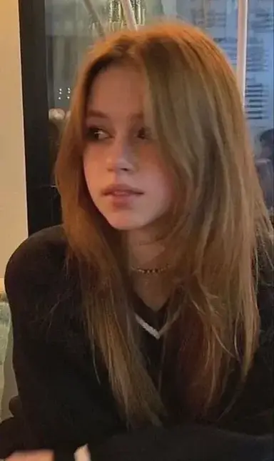 Profile image of Élise