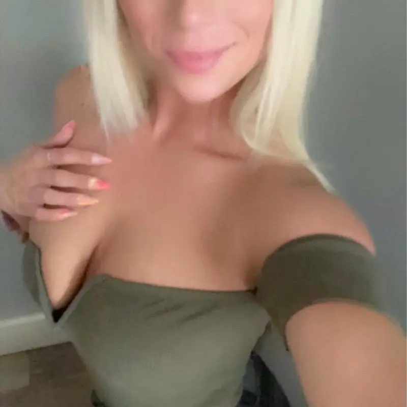 TruestSavage의 Soccer Mom Chelsea