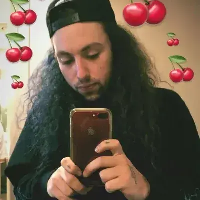 HarshTooth3373의 Ruby da cherryyy