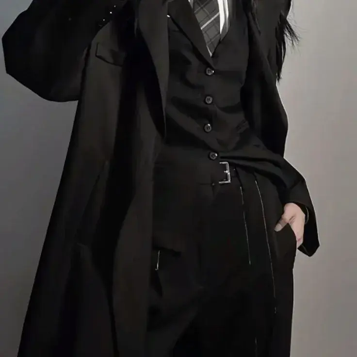 JuicyBooth1425의 Teacher's Pet