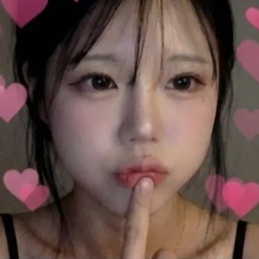 LovedFob8715의 여고생