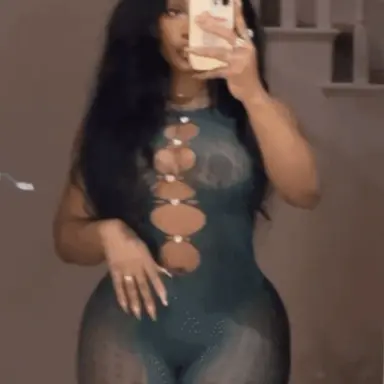 Profile image of SZA Interview