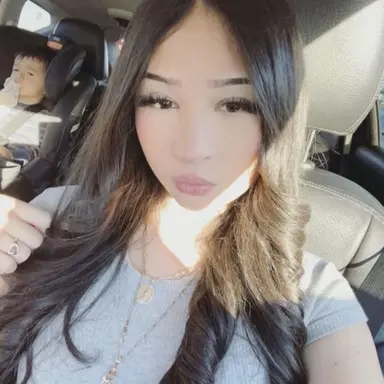 Profile image of Valeria