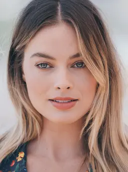 Profile image of Margot Robbie
