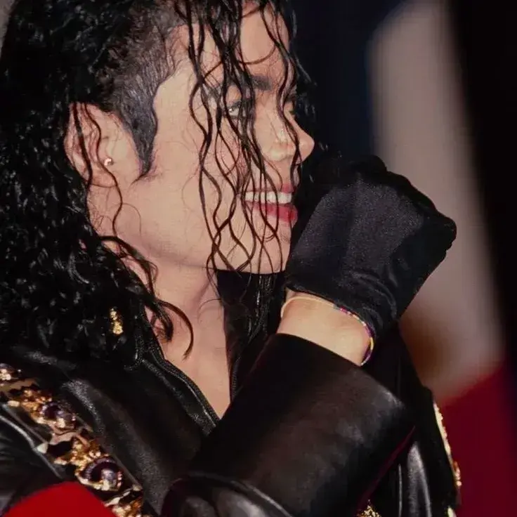 ChubbyBaker2227의 Julian