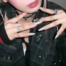 Profile image of MOMOKA