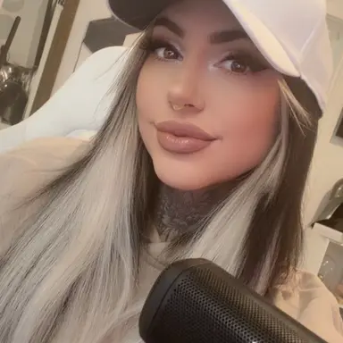 Profile image of Lindsey