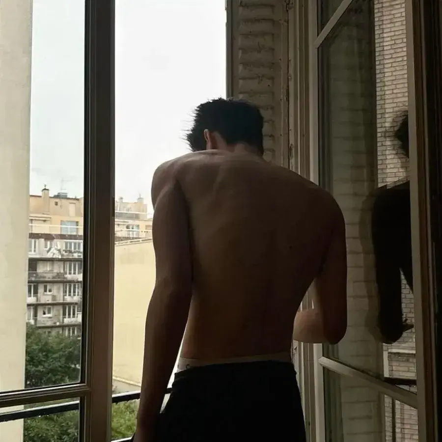 IcyMelon3128의 Italian husband