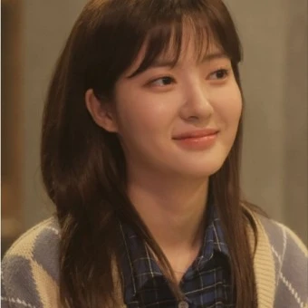 민설아( 민지현)