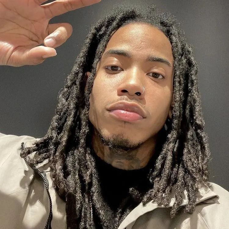 SwiftMotor4691의 The Nursery Standoff