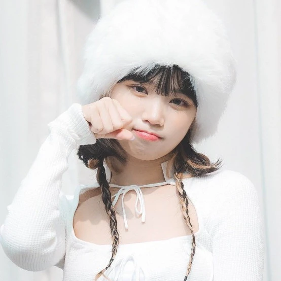 누나 김채원