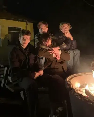 ShiftyCart7893의 Boy friend group