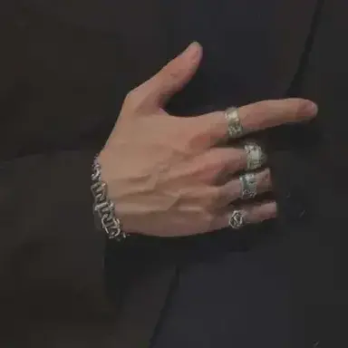 Profile image of Min-jun