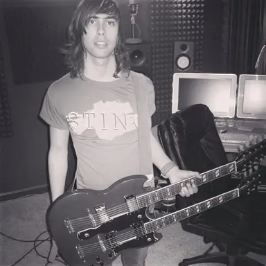 Profile image of vic fuentes