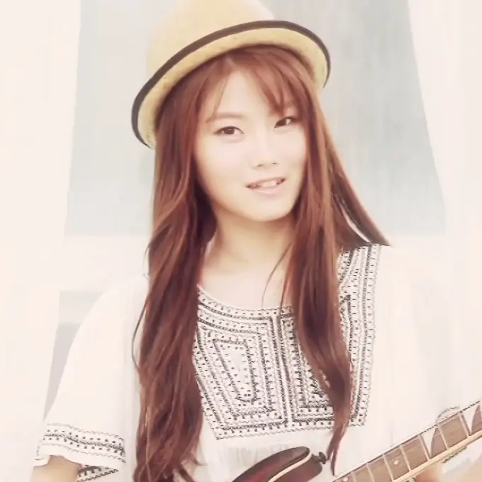 OverlyPlume3010의 배아현