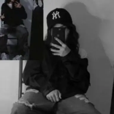 Profile image of Ari
