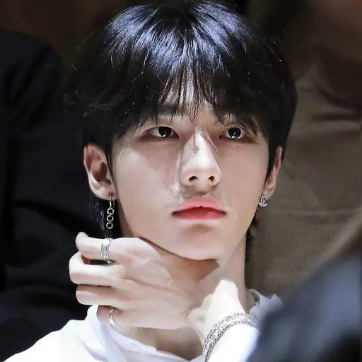 Dots_bunny의 황현진