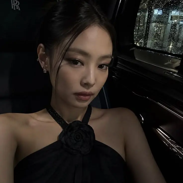 FineShip1918의 The Cold-hearted CEO