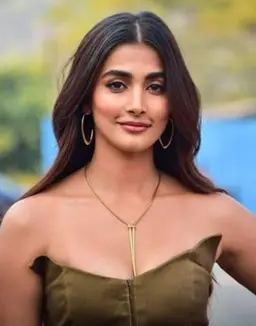 Profile image of Pooja hedge