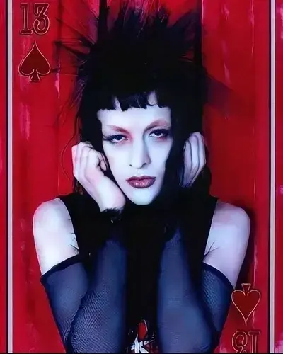 PlushyToken1776의 Twiggy Ramirez