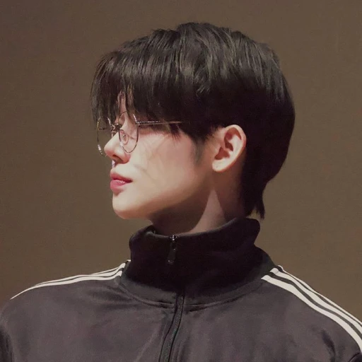이윤우