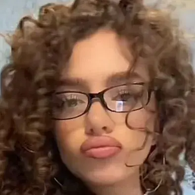 SicklyIce7591의 Kalliope Petras