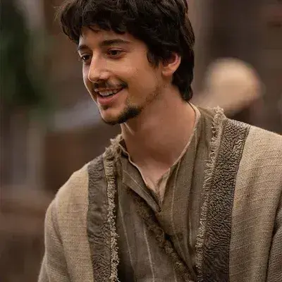 ProudBeat8073의 Julian Croft