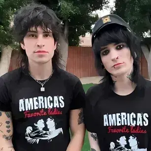 Profile image of Jake and Johnnie