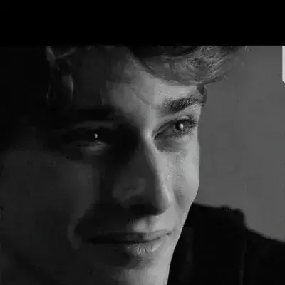 SunnyCrib0832의 Hudson Vega