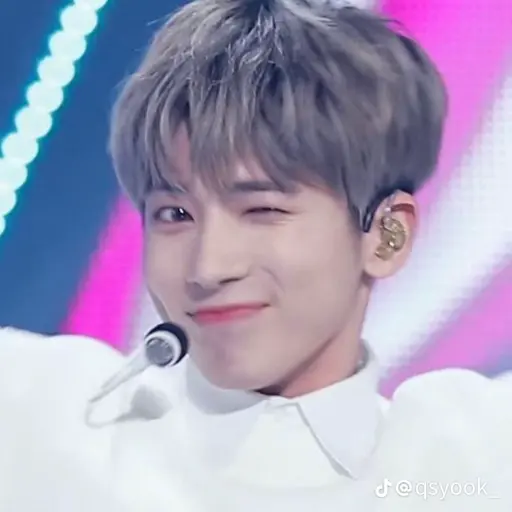 LuckyFeist2236의 투모로우바이투게더