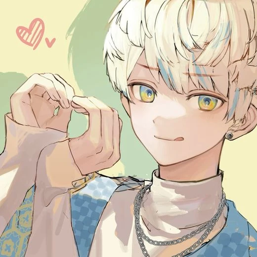 緋八マナ