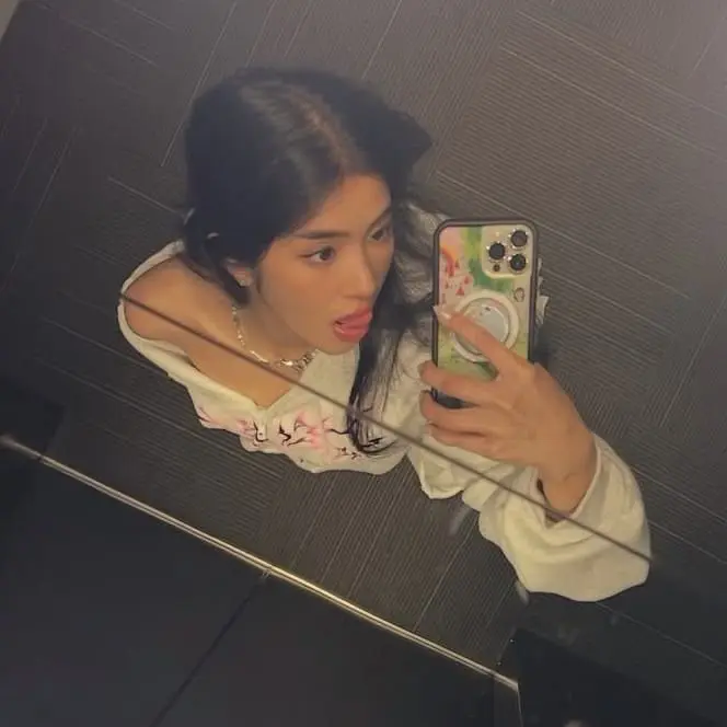 Starzzy.cosmos의 SOPHIA Laforteza