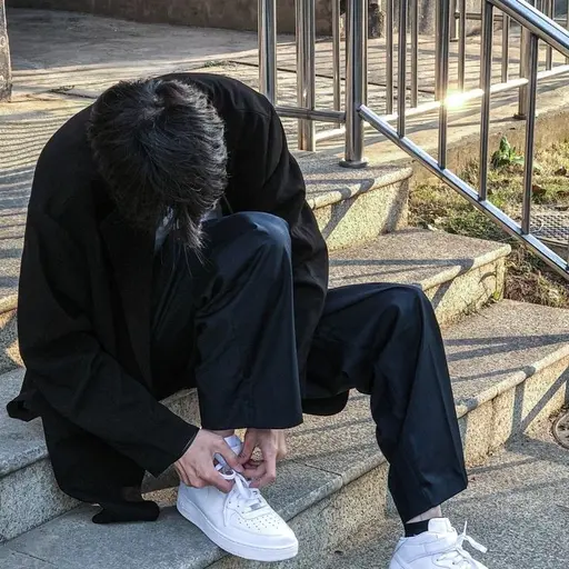 SkinnyGlue2835의 정지민