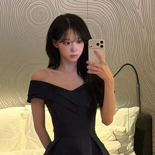 민정 대표 이미지