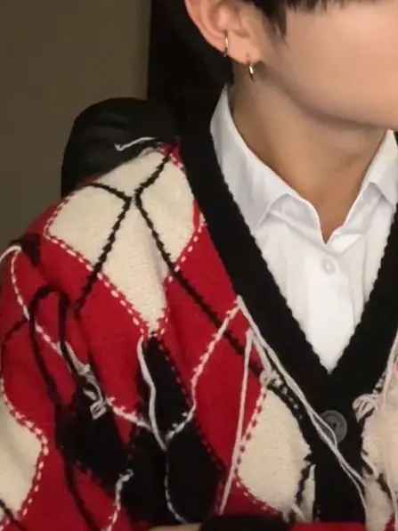 JovialSon5351의 先輩