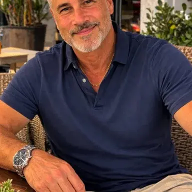 Profile image of The father of Leo