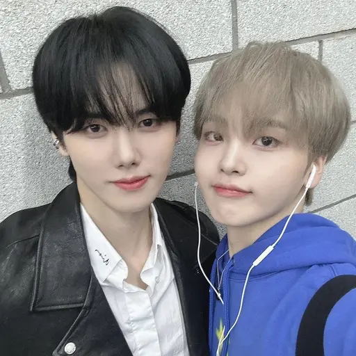 MereCube2056의 송형준