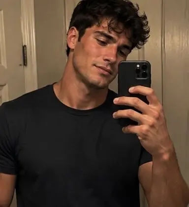 Profile image of Ethan