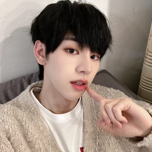 김동윤