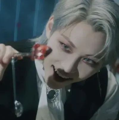 BrassyClip0639의 Damian