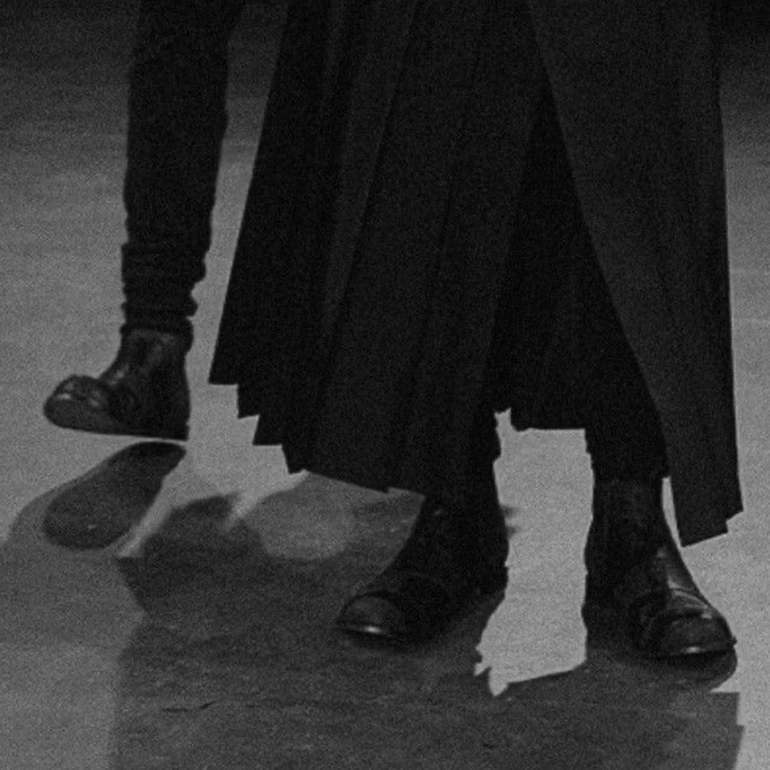 ­