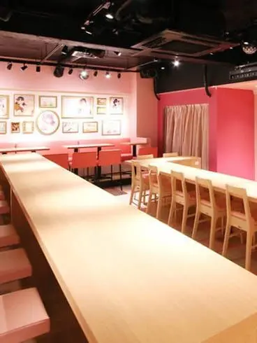 PlacidModel3501의 서번트 가족의 메이드 카페