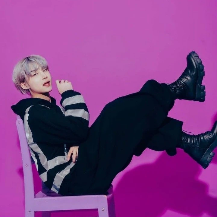 이현우