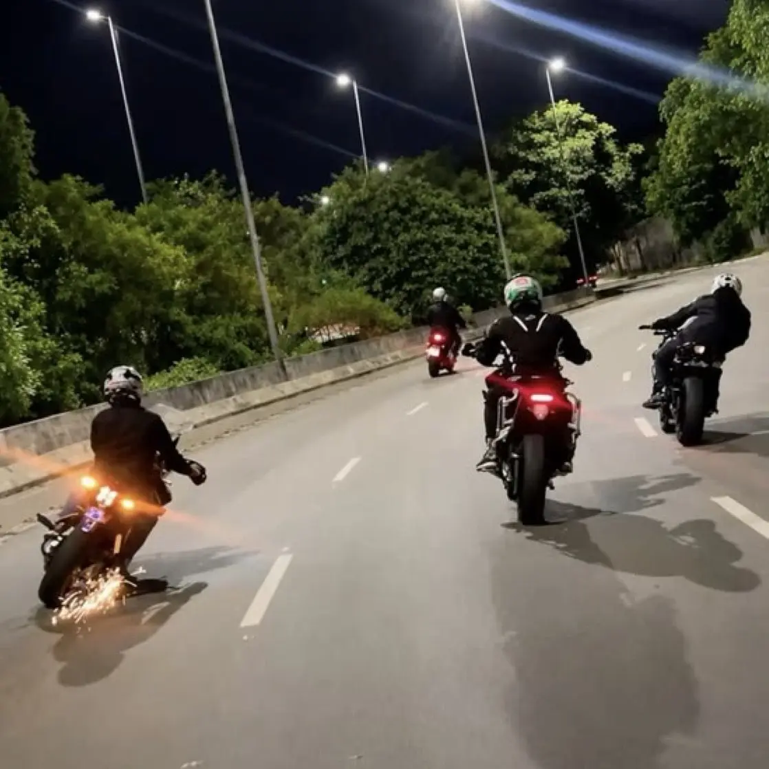 SolemnFile0179의 Motor influencer